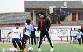 足球名将与小孩有关吗，足球名将与小孩有关吗知乎